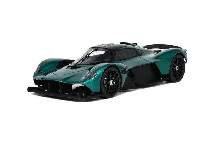 GTSpirit Aston Martin Valkyrie-green-gt-spirit-2 gt435.jpg