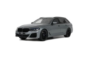 BMW G61 530e M Sport Touring Mineral Grey GT Spirit 1:18