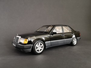 Mercedes-Benz 500E W124 1990 Black Norev 1:18