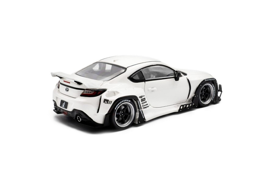 S4315102 pandem-toyota-gr86-white-2022-04.jpg