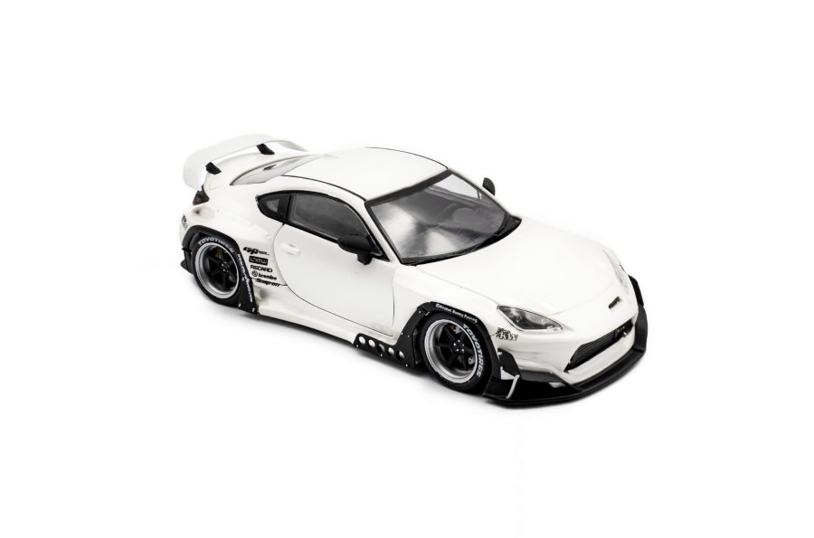 S4315102 pandem-toyota-gr86-white-2022-08.jpg