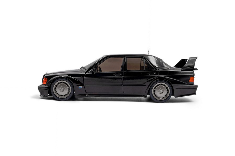 s1801012-mercedes-benz-190-w201-evo-ii-solido-works-black-1990-02.jpg