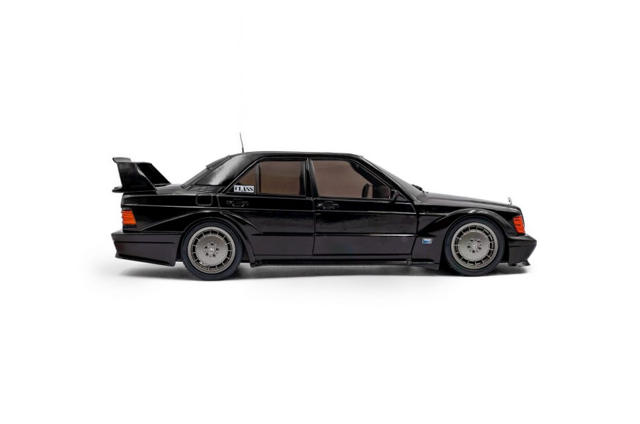 s1801012-mercedes-benz-190-w201-evo-ii-solido-works-black-1990-05.jpg