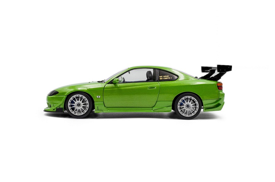 s1812203-nissan-silvia-s15-spec-r-aero-solido-works-1999-02.jpg