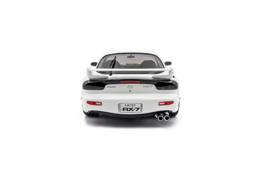 1-18-mazda-rx7-fd3rs-pure-white-1999-03.jpg
