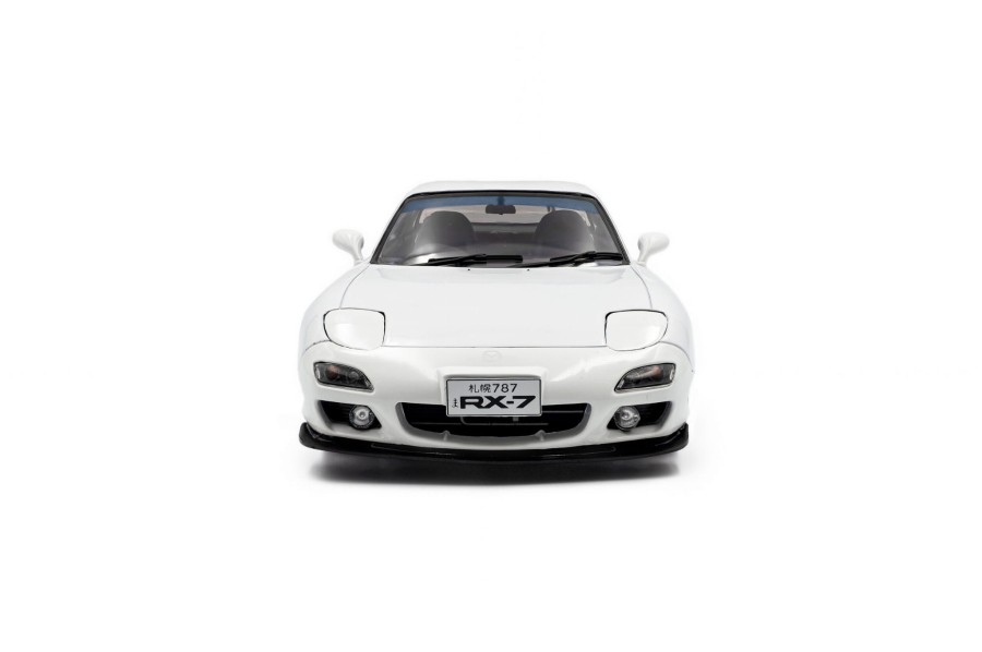 1-18-mazda-rx7-fd3rs-pure-white-1999-06.jpg
