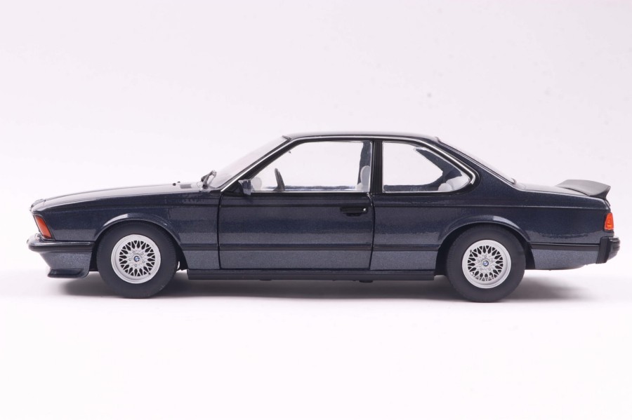 1-18-bmw-635-csi-macau-blue-1984-02 S1810306.jpg