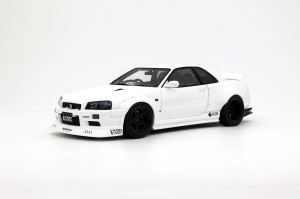 Nissan Skyline GT-R BNR34 by KRC Pearl White QX1 Otto 1:18
