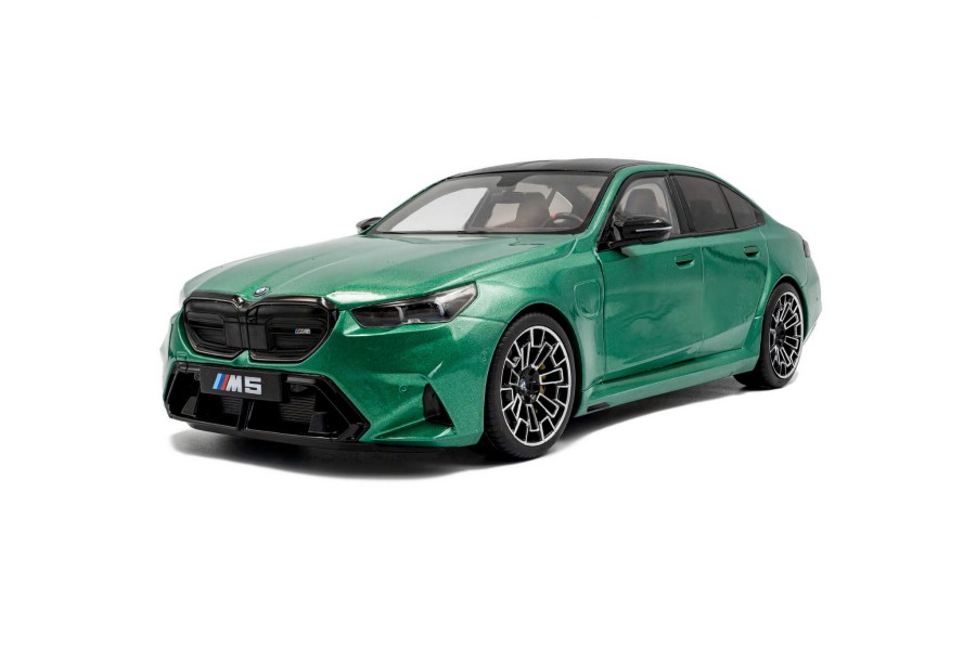 s1814701-bmw-m5-m-isle-of-man-green-metallic-2025-01.jpg