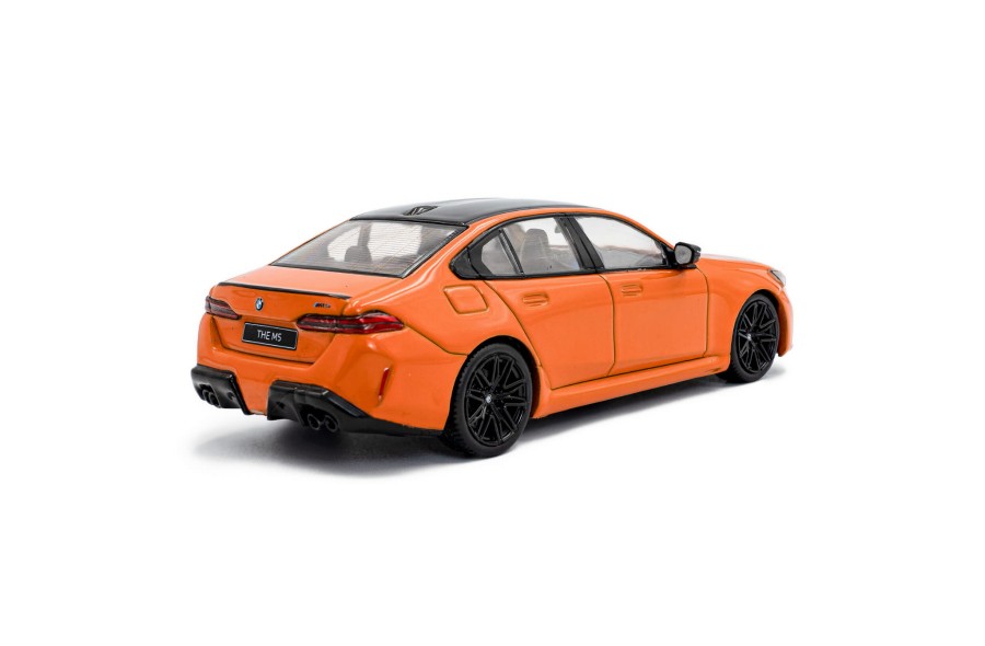 s4317552-bmw-m5-sedan-fire-orange-iii-2024-04.jpg