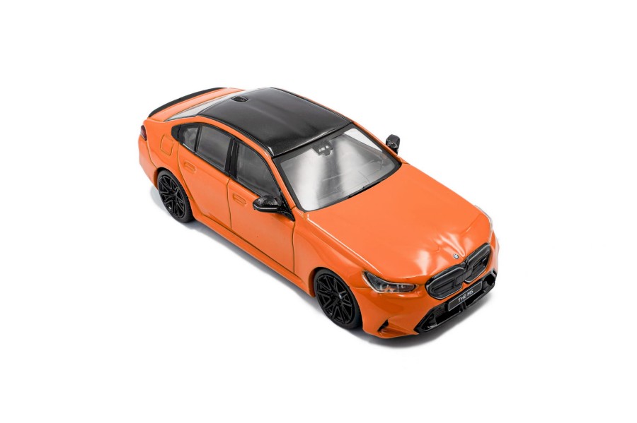 s4317552-bmw-m5-sedan-fire-orange-iii-2024-08.jpg