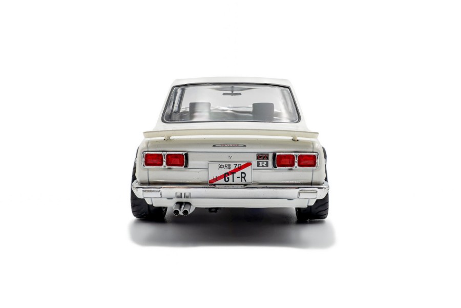 s1813001-nissan-skyline-c10-hakosuka-solido-works-pearl-white-1970-03 S1813001.jpg