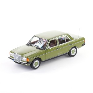 Mercedes-Benz 200 W123 Green Norev 1:18