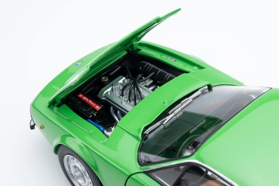 187832    Alfa Romeo Junior Zagato 1969 - verde 06.jpg