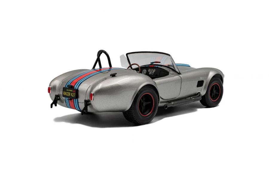 s1804913-shelby-cobra-427-mkii-solido-works-m-racing-1965-04.jpg