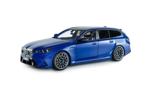 BMW M5 TOURING M 2024 Marina Bay Blue Metallic Solido 1:18