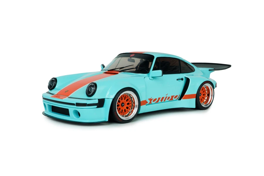 s1810504-ks-r-by-khyzyl-saleem-blue-racer-2026-01 S1810504.jpg