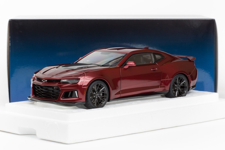 Autoart-71208-Chevrolet Camaro ZL1 2017 Garnet Red Tintcoat-01aaa.jpg