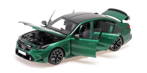 BMW M5 (G90) 2024 Green Metallic Minichamps 1:18