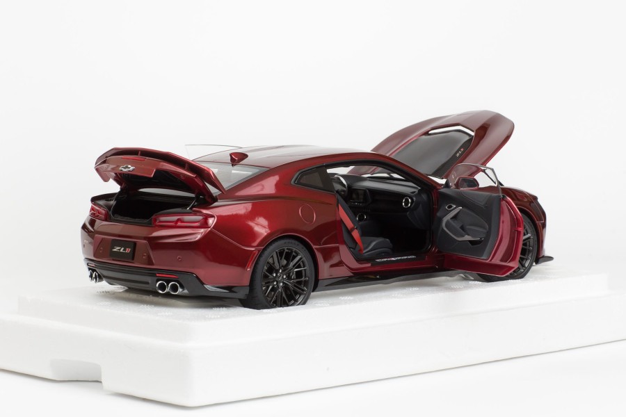 Autoart-71208-Chevrolet Camaro ZL1 2017 Garnet Red Tintcoat-07aaa.jpg