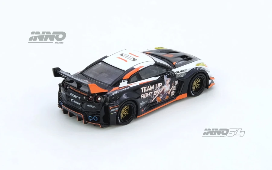 IN64-R35LB-AORUS 03.jpg